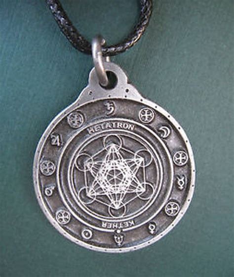 Uu eres mi amuleto eres mi talisman